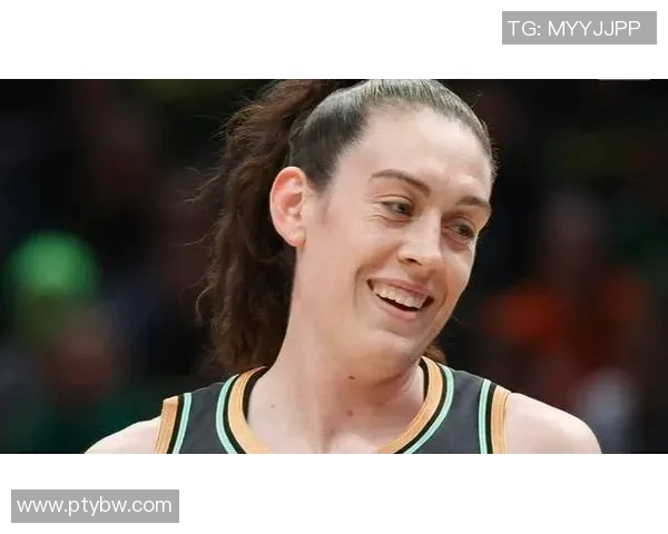 美职女篮自由队与水星队的精彩对决分析与赛季展望