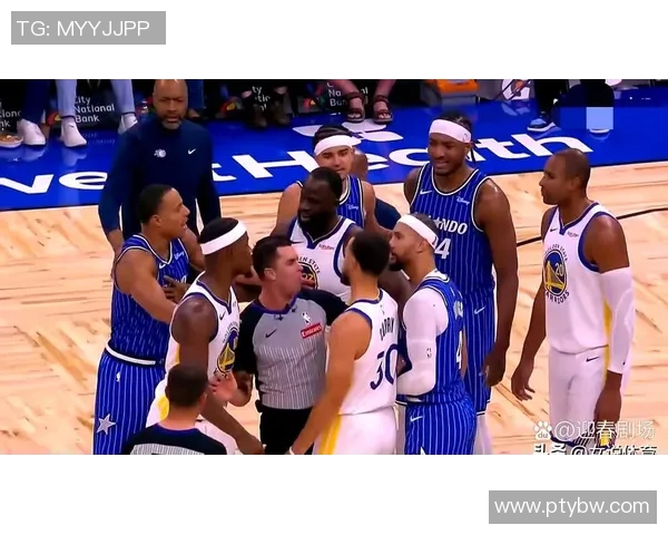 2017年11月14日勇士队与魔术队激战回顾精彩瞬间与赛场亮点分析