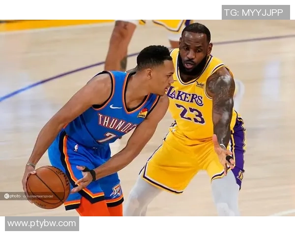 湖人对阵雷霆精彩赛事免费直播全程回放与分析分享 湖人对阵雷霆精彩赛事免费直播全程回放与分析分享